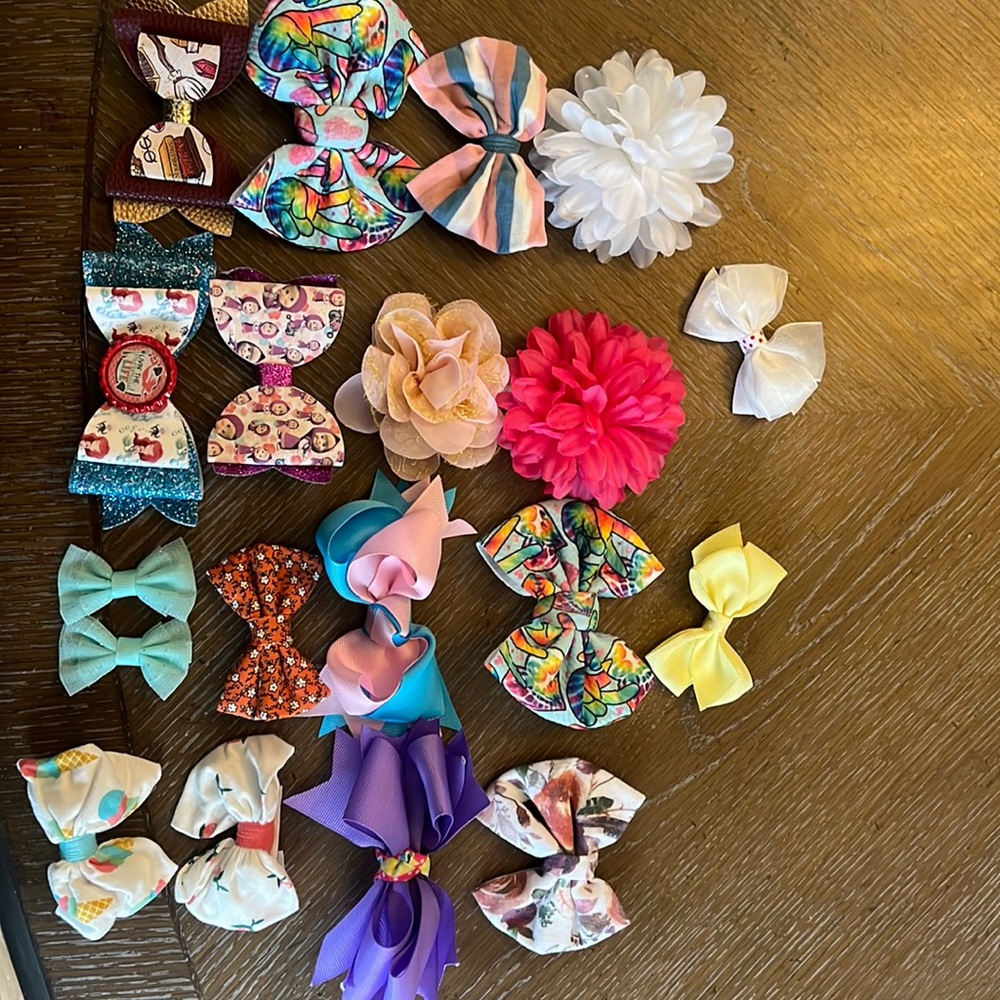 Hair bows